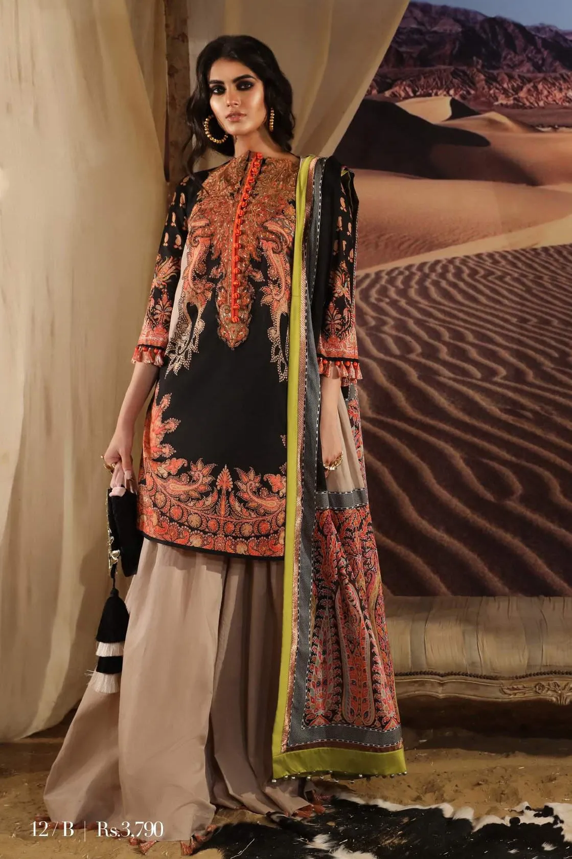 Sana Safinaz Mahay Lawn Collection 2019 – 12B